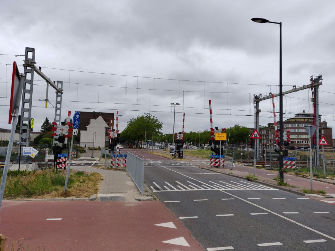 Spoorwegovergang Westhavenkade Vlaardingen (9 juli 2018)