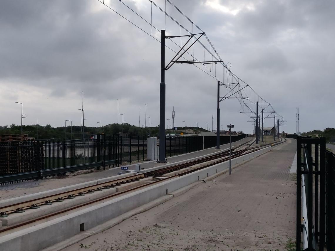 Zicht op station Hoek van Holland Strand (25 mei 2022)